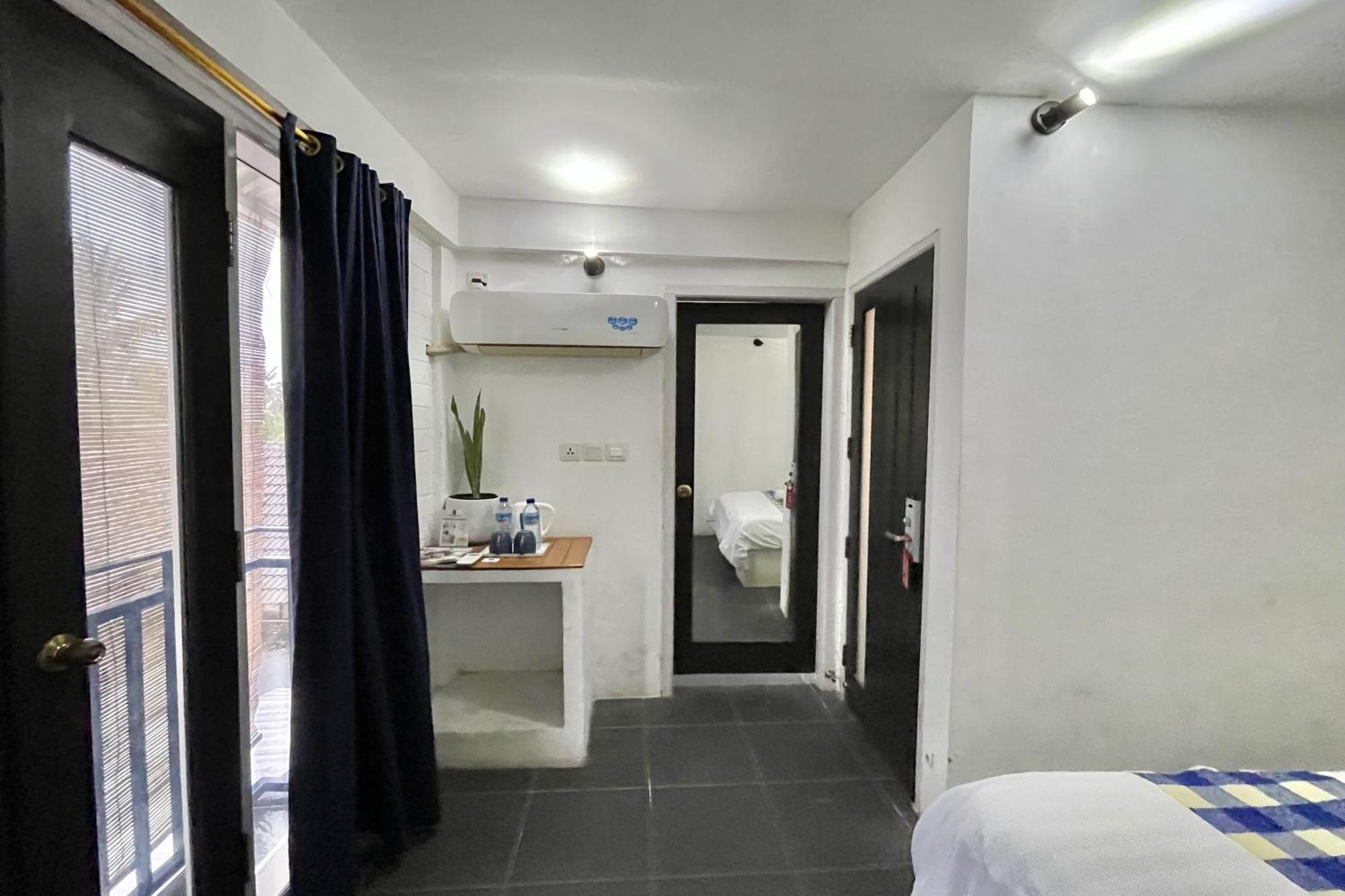 Taman Unique Hotel Senggigi Ngoại thất bức ảnh