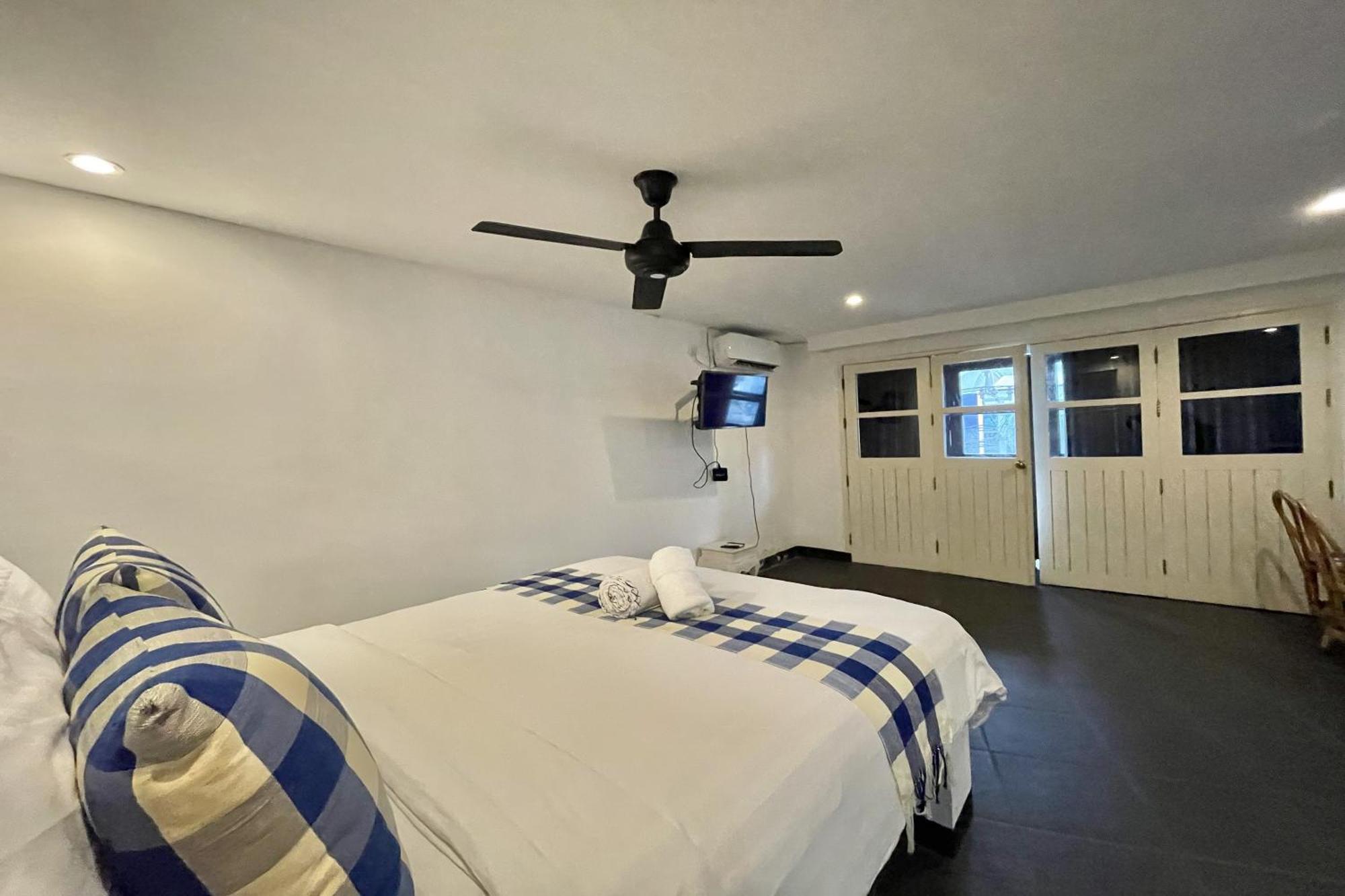 Taman Unique Hotel Senggigi Ngoại thất bức ảnh